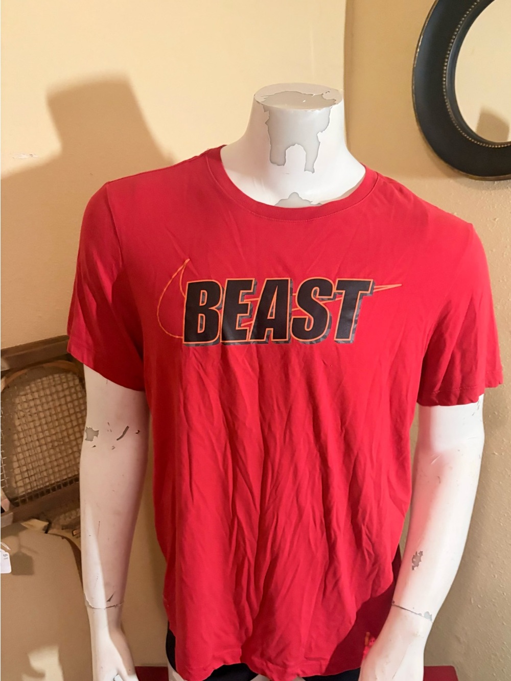 Nike Red BEAST Graphic Short Sleeve Tee Size Large